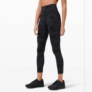 Lululemon Wunder Train High-Rise Crop 23" Size 6
